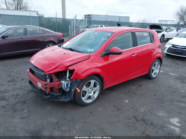 Chevrolet Sonic Ltz Auto 2015 1G1JE6SB7F4205641 Image 2