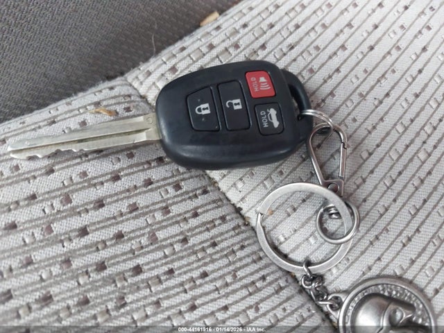 4T4BF1FK1ER349210 Toyota CAMRY LE