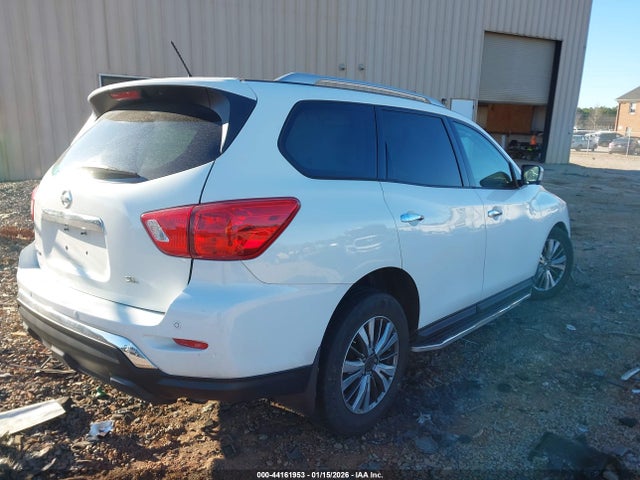 44161953 :رقم المزاد ، 5N1DR2MN5JC621156 vin ، 2018 Nissan Pathfinder Sl مزاد بيع