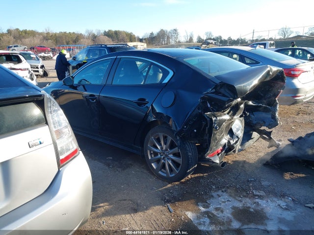 2024 MAZDA MAZDA3 3MZBPACM8RM405121 Photo 2