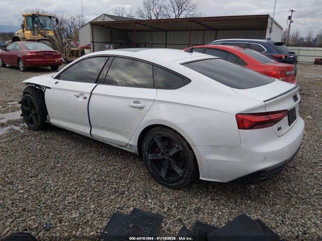 2024 AUDI A5 SPORTBACK WAUFACF58RA098551 Photo 2