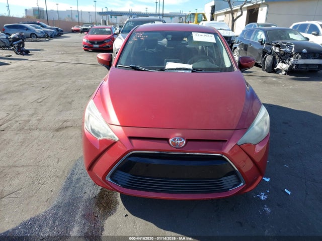 3MYDLBYV1JY317976 Toyota YARIS IA
