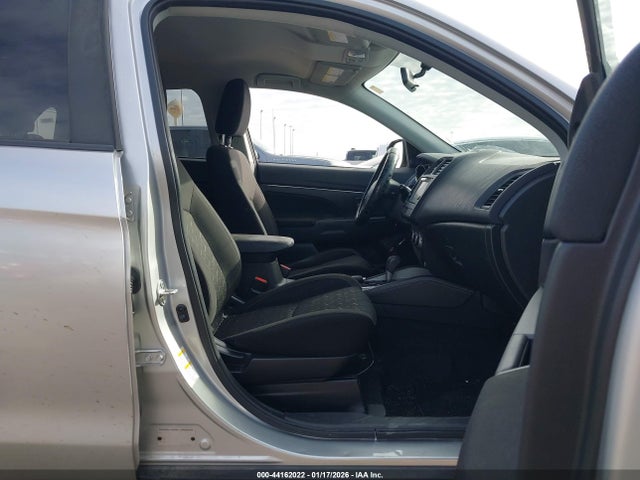 2020 MITSUBISHI OUTLANDER SPORT JA4AP3AU2LU023340 Photo 4