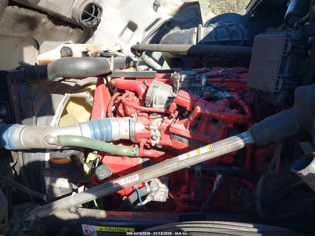 4V4NC9UG8MN278747 Volvo VNL