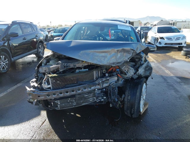 2013 Ford C-max Energi Sel მანქანა იყიდება აუქციონზე, vin: 1FADP5CU8DL550274, აუქციონის ნომერი: 44162061