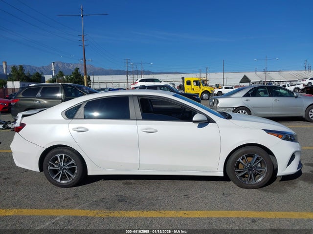 3KPF24AD0RE771589 KIA Forte Lxs