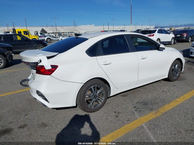 3KPF24AD0RE771589 KIA Forte Lxs
