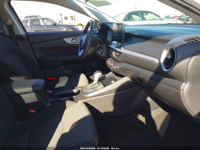 3KPF24AD0RE771589 KIA Forte Lxs