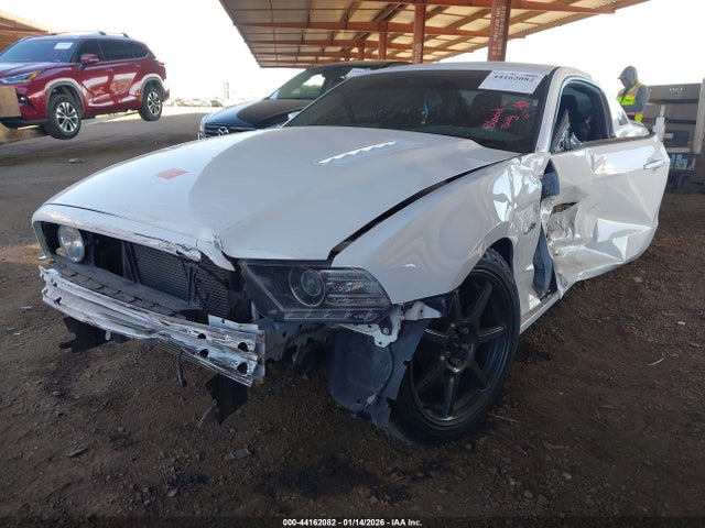 Ford Mustang Gt Premium 2014 1ZVBP8CF4E5275350 Image 2