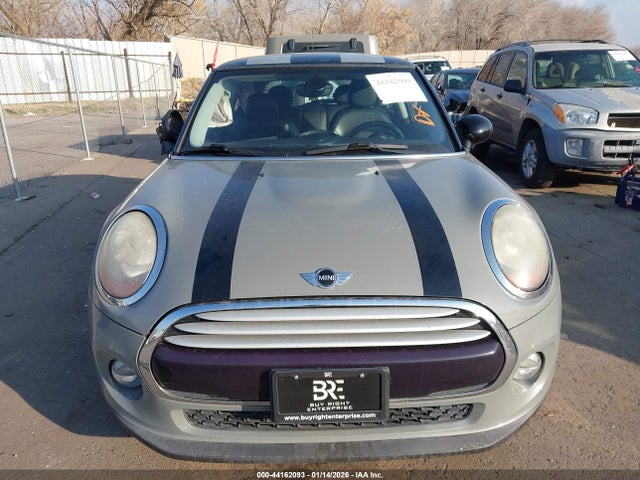 Продажа на аукционе авто 2015 Mini Hardtop Cooper, vin: WMWXM5C52FT940926, номер лота: 44162093