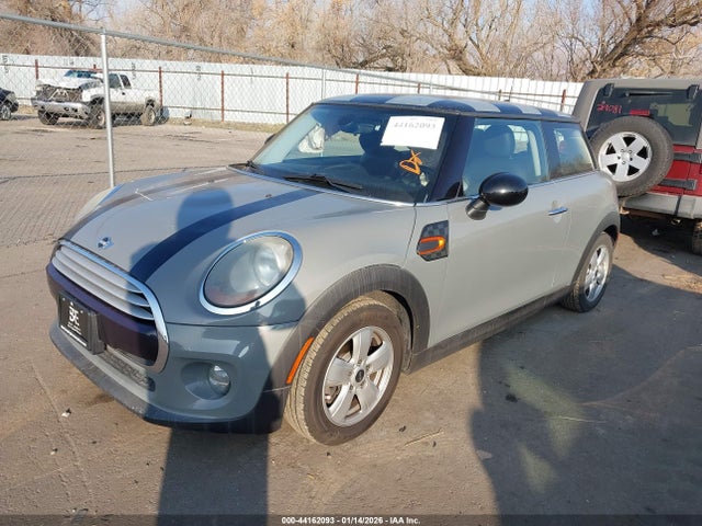 Продажа на аукционе авто 2015 Mini Hardtop Cooper, vin: WMWXM5C52FT940926, номер лота: 44162093