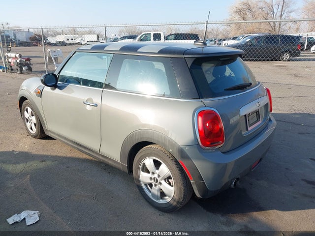 Продажа на аукционе авто 2015 Mini Hardtop Cooper, vin: WMWXM5C52FT940926, номер лота: 44162093