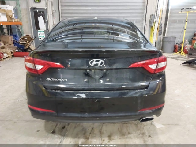 Hyundai SONATA SE 2016 5NPE24AF3GH310490 Image 17