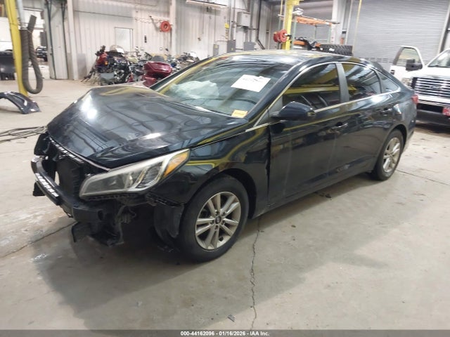 Hyundai SONATA SE 2016 5NPE24AF3GH310490 Image 2