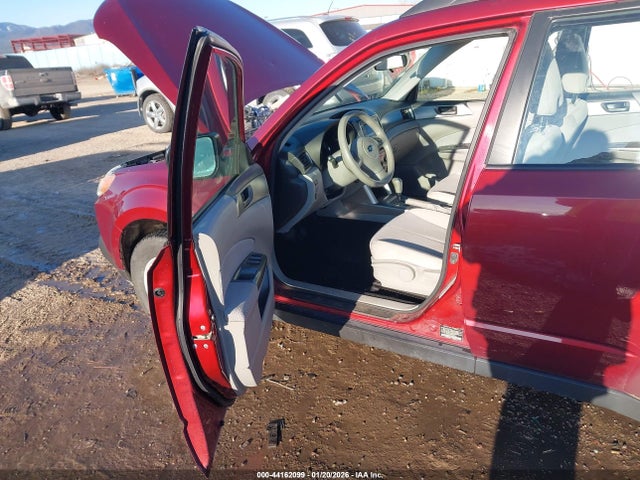 Продаж на аукціоні авто 2012 Subaru Forester 2.5x, vin: JF2SHABC8CH449335, номер лоту: 44162099