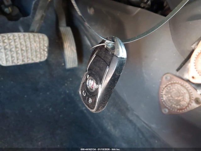 44162134 :رقم المزاد ، KL4MMGSL1MB053638 vin ، 2021 Buick Encore Gx Awd Essence مزاد بيع