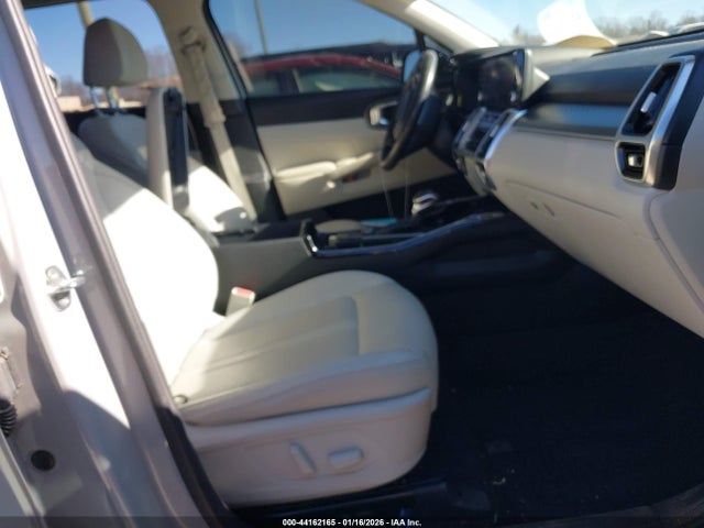 5XYRKDLF5NG134948 KIA SORENTO SX
