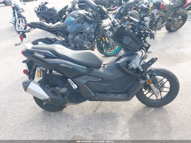 Honda Adv160 A 2025 MLHKF5459S5100904 Image 12