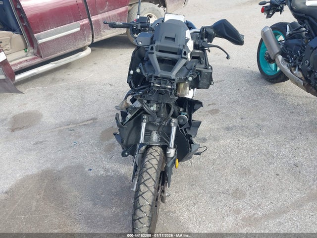 Honda Adv160 A 2025 MLHKF5459S5100904 Image 5