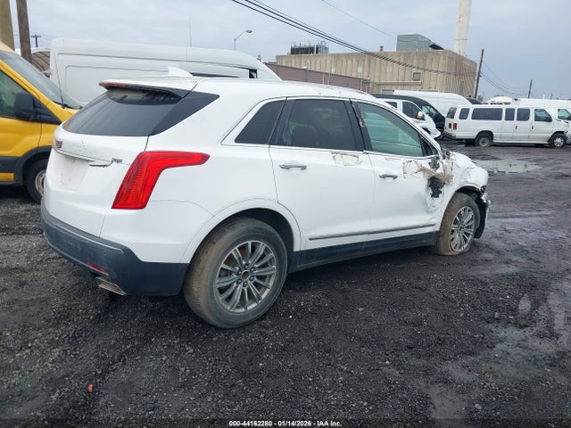 2017 CADILLAC XT5 1GYKNBRS6HZ309788 Photo 3