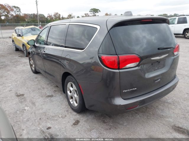 2017 CHRYSLER PACIFICA 2C4RC1CG7HR521702 Photo 2