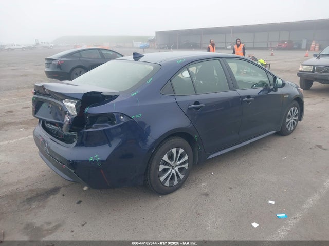 JTDEBRBE3LJ016415 Toyota COROLLA LE