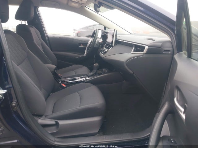 JTDEBRBE3LJ016415 Toyota COROLLA LE