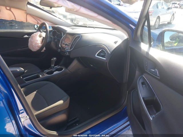 1G1BE5SM9J7176022 Chevrolet Cruze Lt Auto