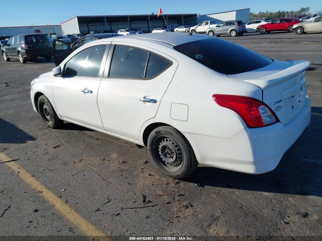 2019 NISSAN VERSA 3N1CN7AP4KL844070 Photo 2