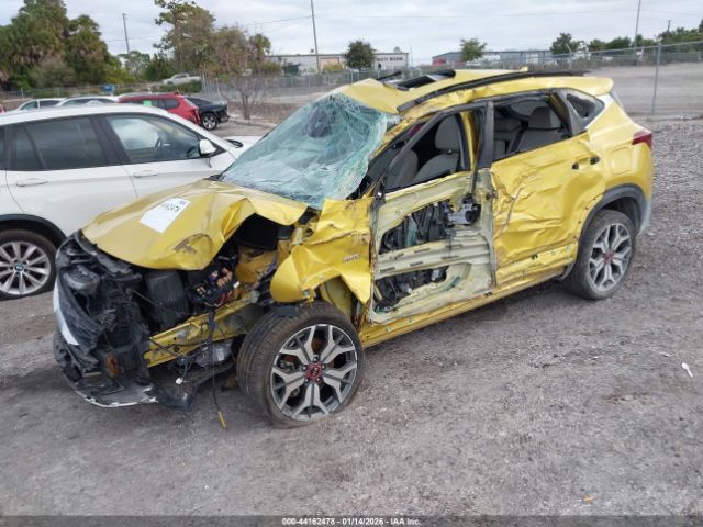 2021 KIA SELTOS KNDETCA27M7158024 Photo 1