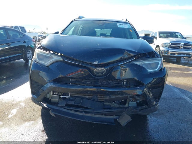 2T3ZFREV6JW515631 Toyota RAV4 LE