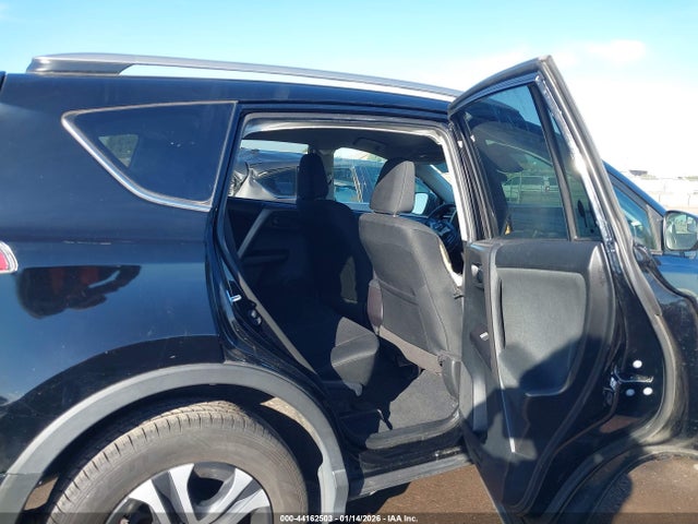2T3ZFREV6JW515631 Toyota RAV4 LE