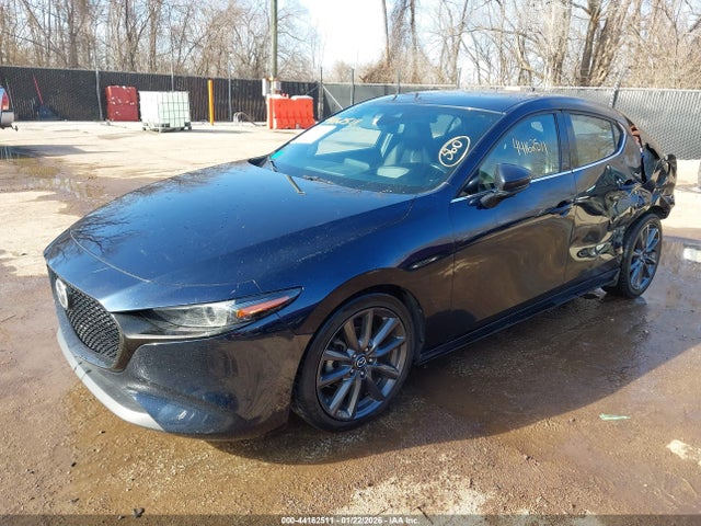Продажа на аукционе авто 2019 Mazda 3 Preferred, vin: JM1BPAMM8K1111223, номер лота: 44162511