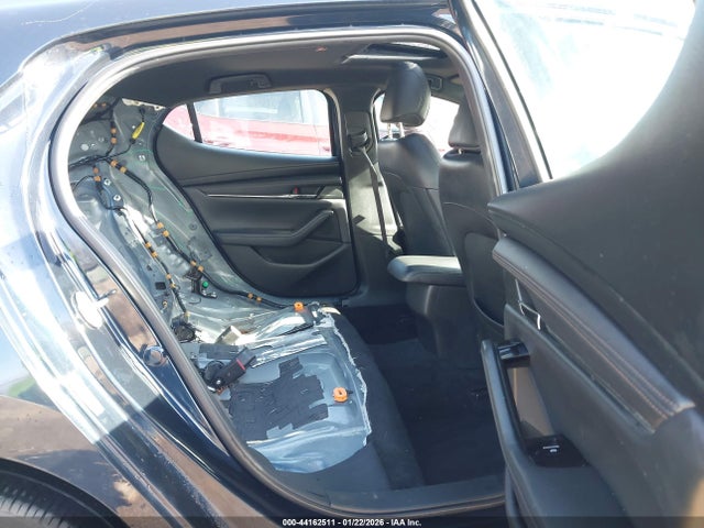 Продажа на аукционе авто 2019 Mazda 3 Preferred, vin: JM1BPAMM8K1111223, номер лота: 44162511