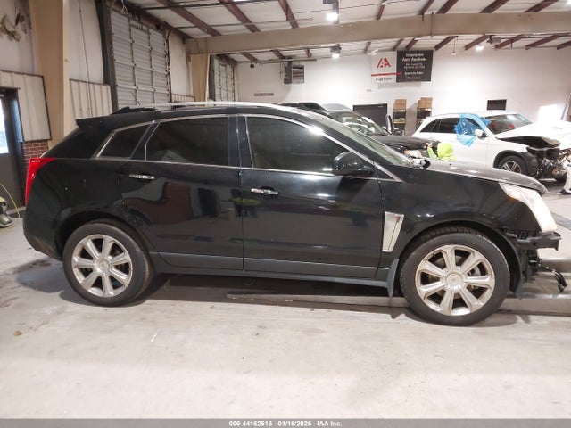 2015 Cadillac Srx Performance Collection მანქანა იყიდება აუქციონზე, vin: 3GYFNCE33FS627769, აუქციონის ნომერი: 44162518