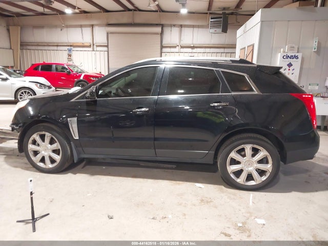 2015 Cadillac Srx Performance Collection მანქანა იყიდება აუქციონზე, vin: 3GYFNCE33FS627769, აუქციონის ნომერი: 44162518
