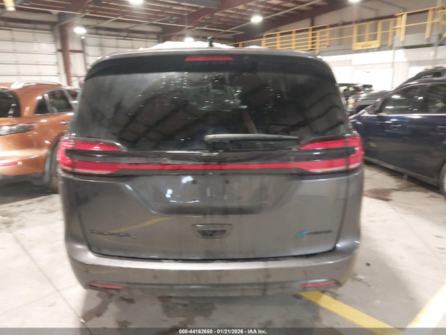 Продажа на аукционе авто 2023 Chrysler Pacifica Hybrid Limited, vin: 2C4RC1S7XPR501542, номер лота: 44162650