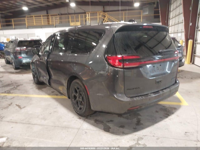 Продажа на аукционе авто 2023 Chrysler Pacifica Hybrid Limited, vin: 2C4RC1S7XPR501542, номер лота: 44162650