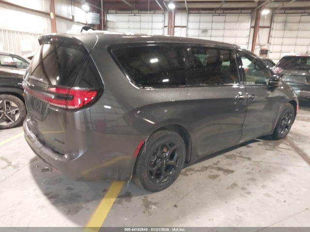 Продажа на аукционе авто 2023 Chrysler Pacifica Hybrid Limited, vin: 2C4RC1S7XPR501542, номер лота: 44162650
