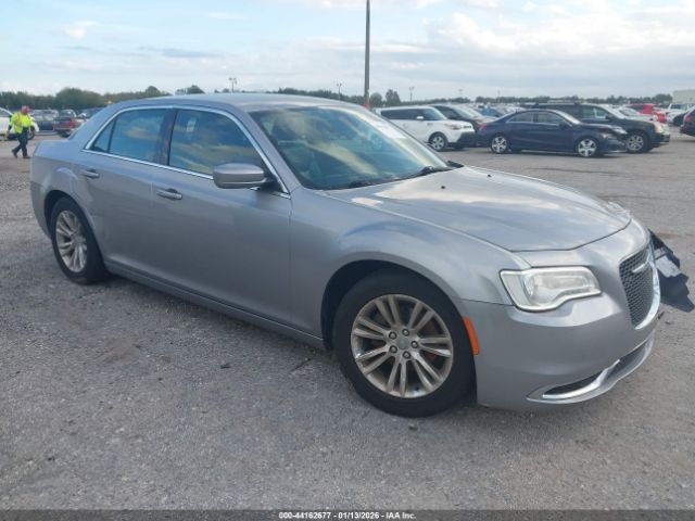 2017 CHRYSLER 300 2C3CCAAGXHH588099