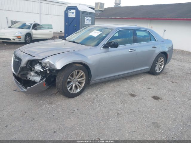 2017 CHRYSLER 300 2C3CCAAGXHH588099 Photo 1