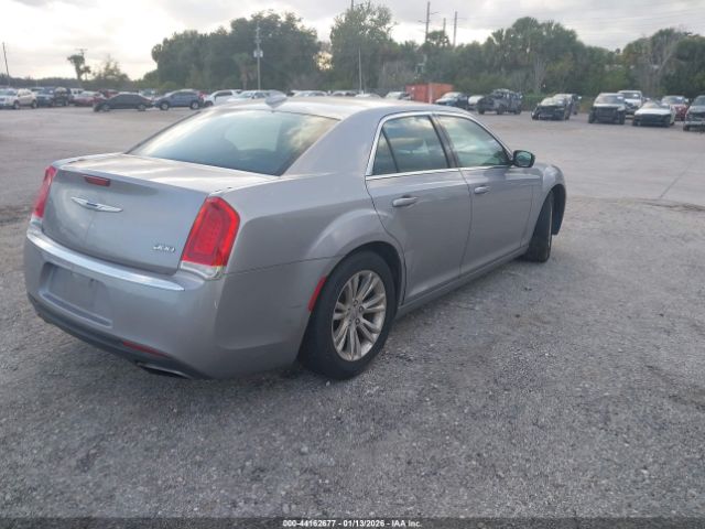2017 CHRYSLER 300 2C3CCAAGXHH588099 Photo 3
