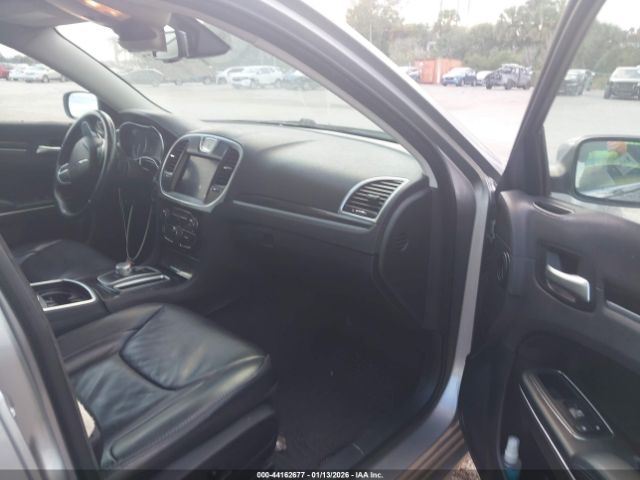 2017 CHRYSLER 300 2C3CCAAGXHH588099 Photo 4