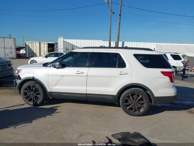 1FM5K7D80HGC55478 Ford EXPLORER XLT