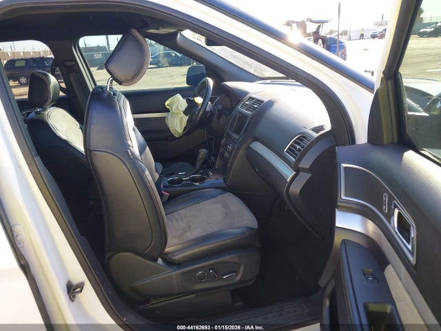 1FM5K7D80HGC55478 Ford EXPLORER XLT