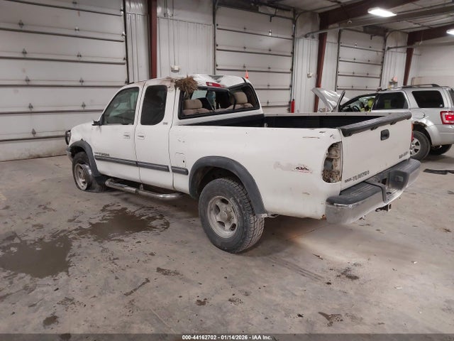 2000 TOYOTA TUNDRA 5TBBT4418YS016572 Photo 2