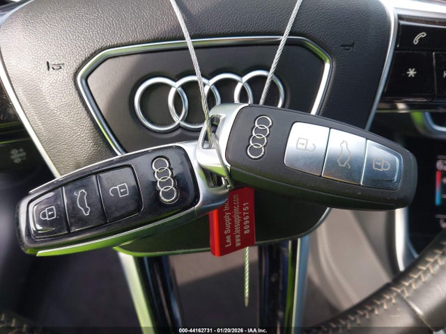 2019 AUDI A7 WAUR2AF21KN051574 Photo 10