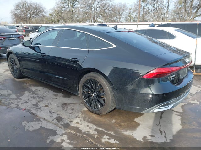 2019 AUDI A7 WAUR2AF21KN051574 Photo 2