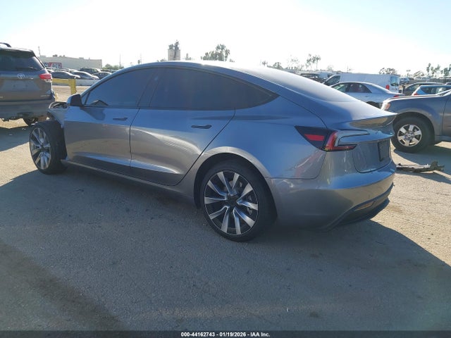 2025 TESLA MODEL 3 5YJ3E1EA4SF937976 Photo 2