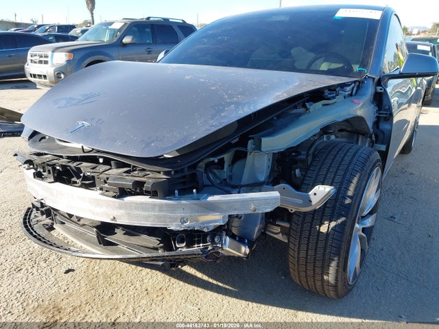 2025 TESLA MODEL 3 5YJ3E1EA4SF937976 Photo 5